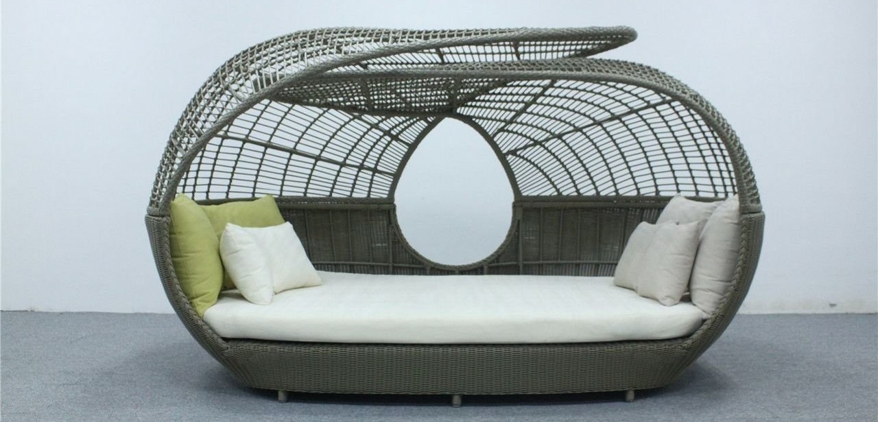 Air Outdoor Sofa (web))